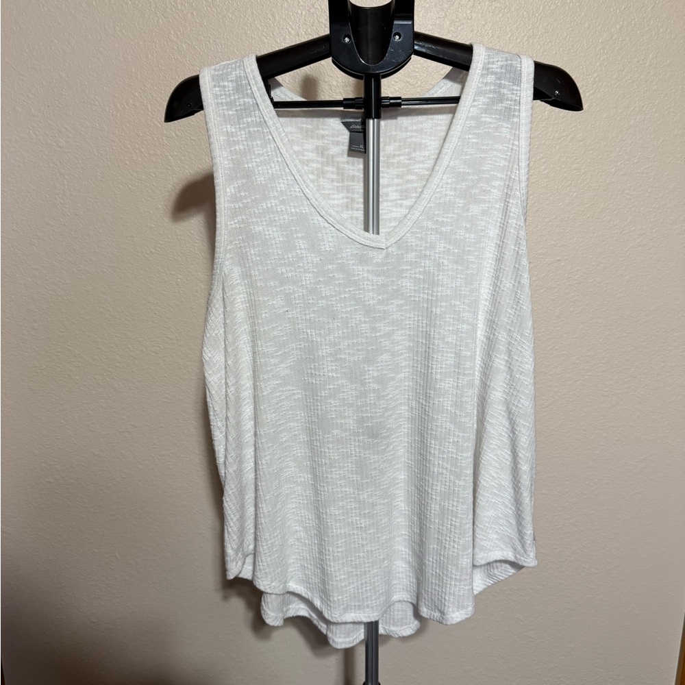 Eddie Bauer Light Gray Tank Top‎